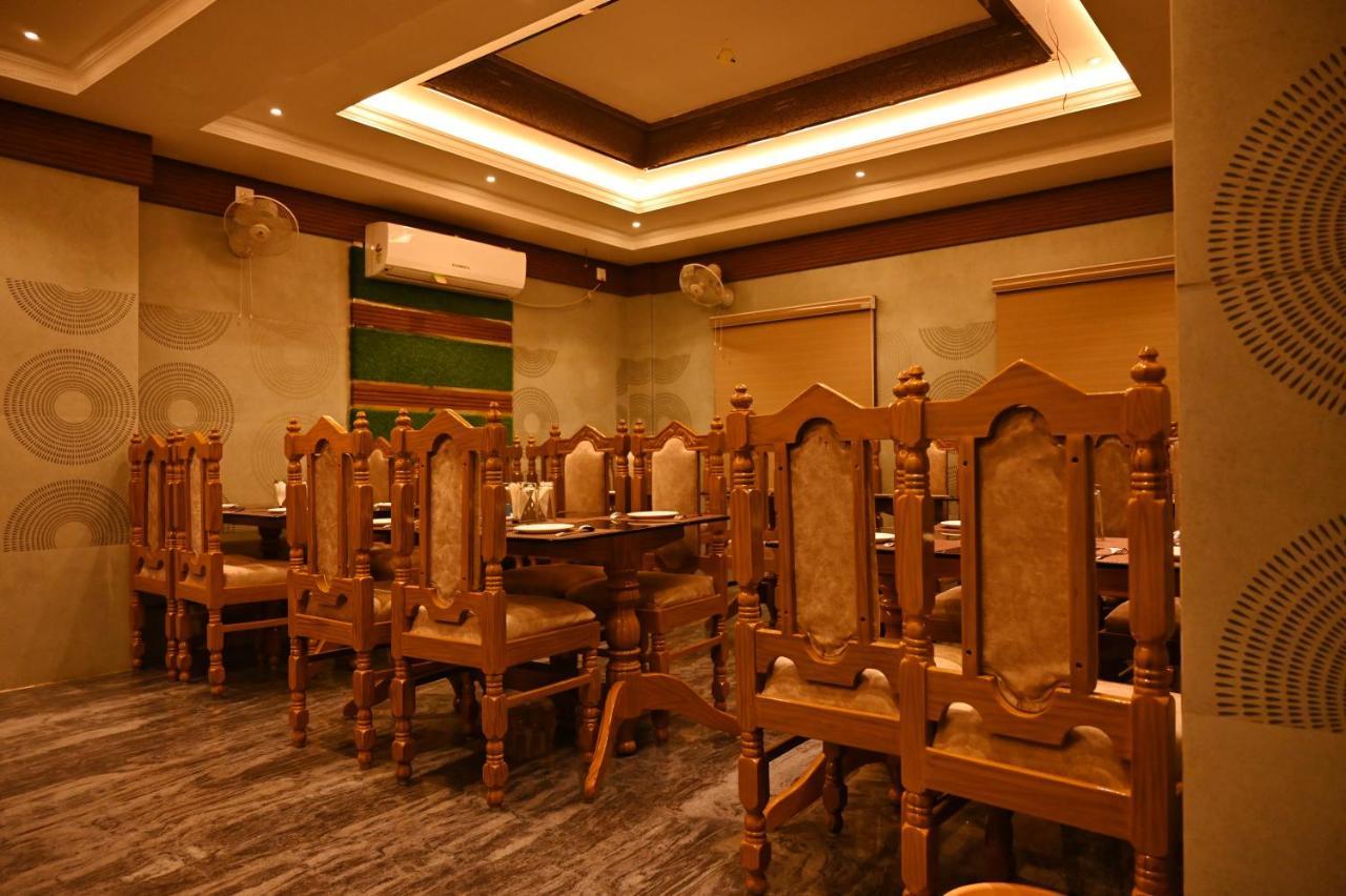 Balasore Hotel Narendra Plaza מראה חיצוני תמונה