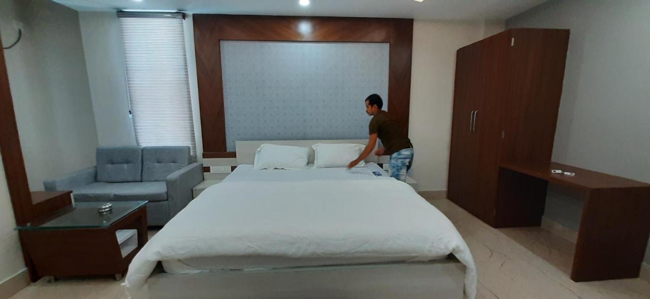 Balasore Hotel Narendra Plaza מראה חיצוני תמונה