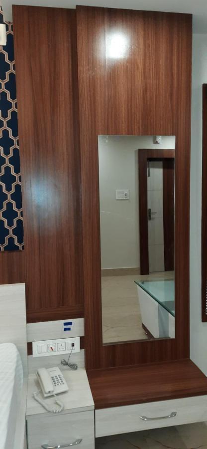 Balasore Hotel Narendra Plaza מראה חיצוני תמונה