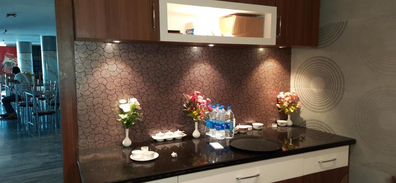 Balasore Hotel Narendra Plaza מראה חיצוני תמונה