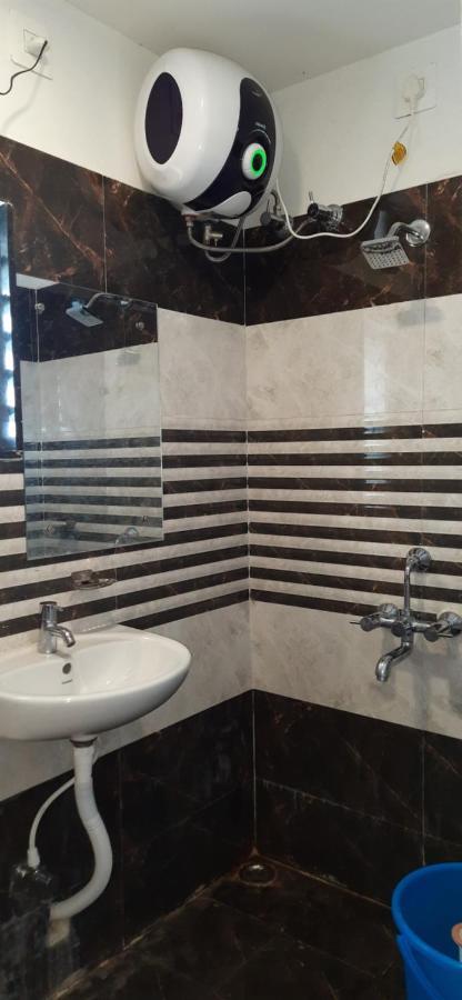 Balasore Hotel Narendra Plaza מראה חיצוני תמונה